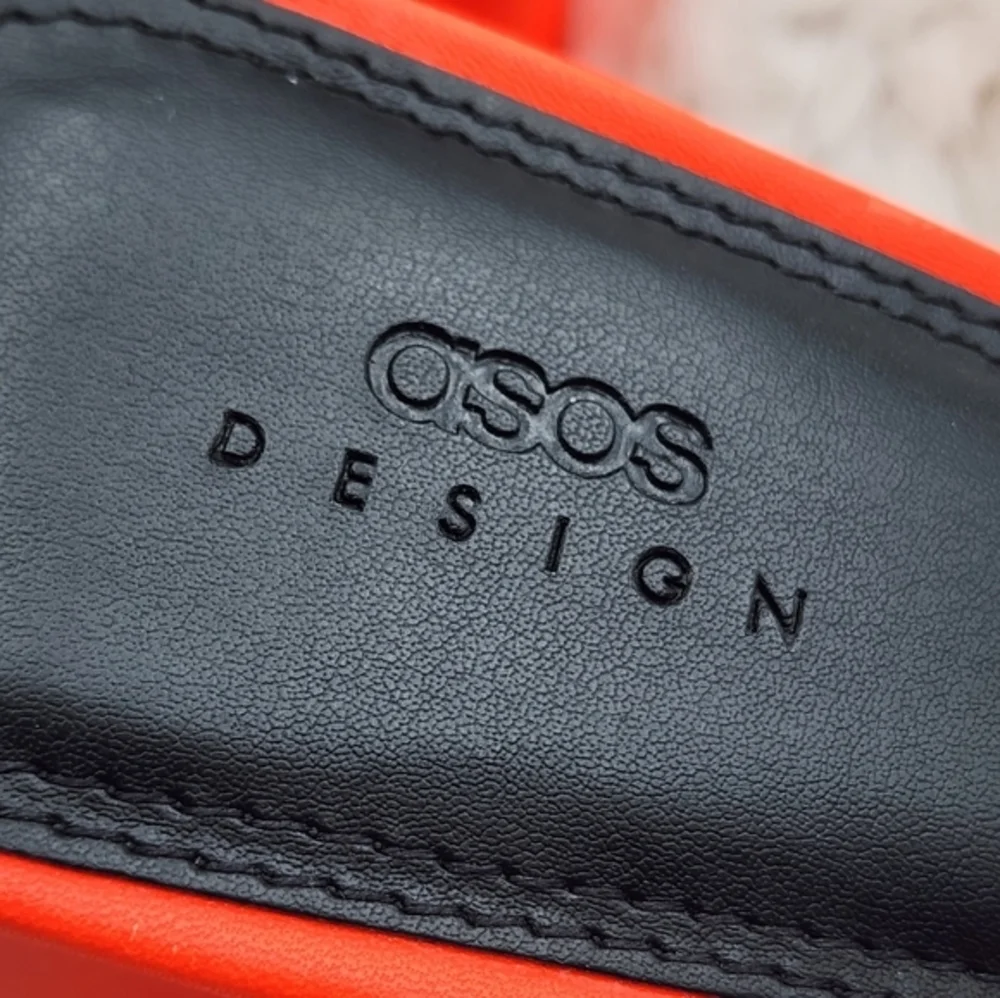 ASOS design Halliwell triangle block heel neon orange slides like new - Picture 5 of 8